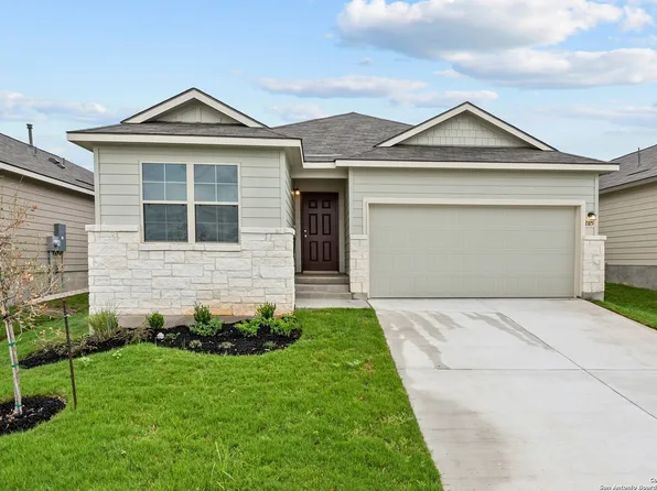 13115 Bay Point Way, St Hedwig, TX 78152