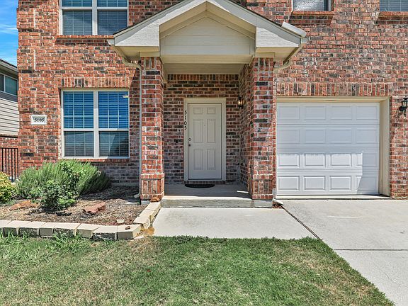 3rd image of 5105 Marina Dr
