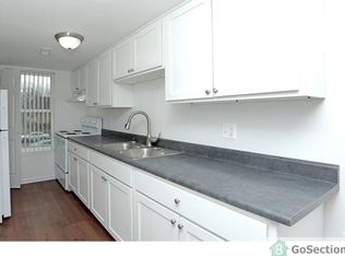 801 Green Rd APT 423, Ypsilanti, MI 48198