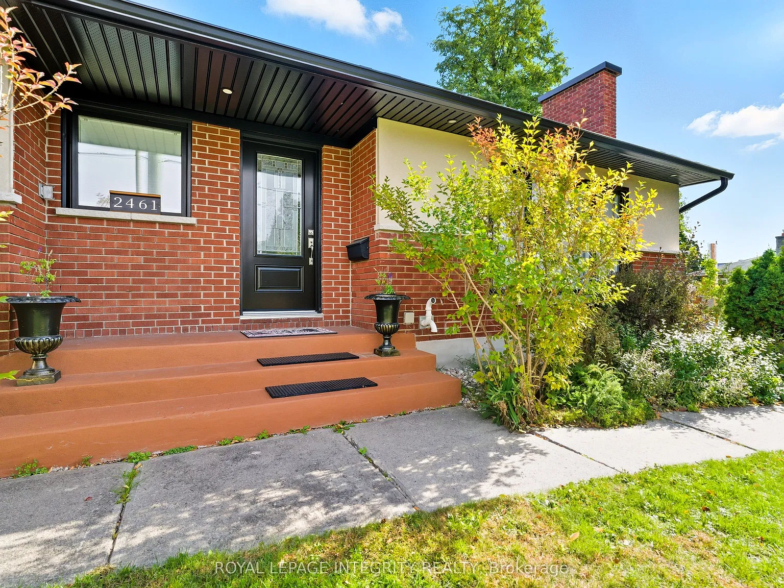 4 bed, $3,800 — Photo 2