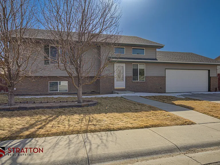 2229 Omaha Trl — Photo 2