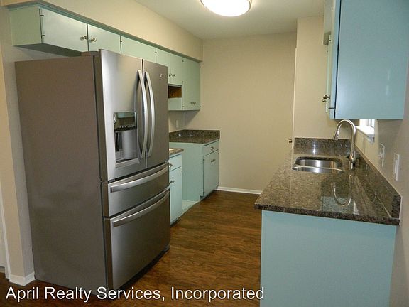 3rd image of 9909 Dorset Dr