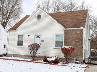 24 Alter Ct, Mount Clemens, MI 48043
