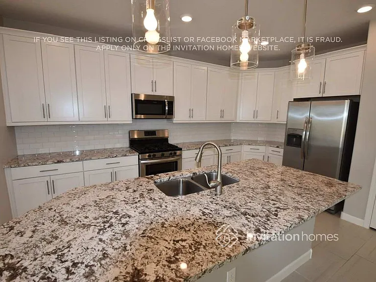 354 W Rainbow Bridge Ln — Photo 6