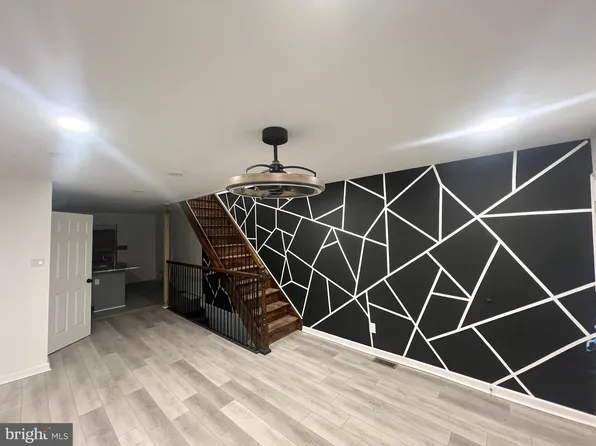 2145 N Dover St, Philadelphia, PA 19121