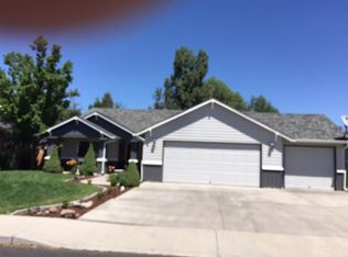 829 NW Poplar Ave, Redmond, OR