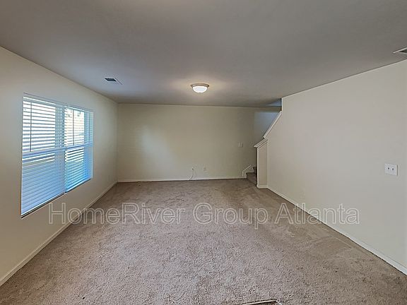 5th image of 4053 Sitka Dr