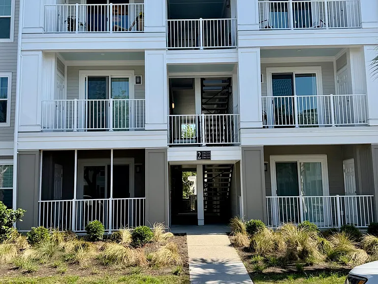 130 River Landing Dr #2107 — Photo 1
