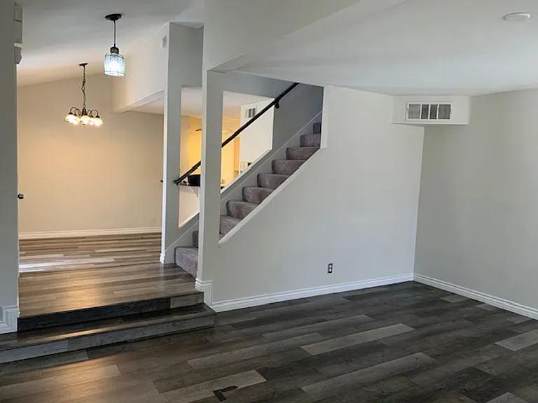 7604 Almeria Ave — Photo 16