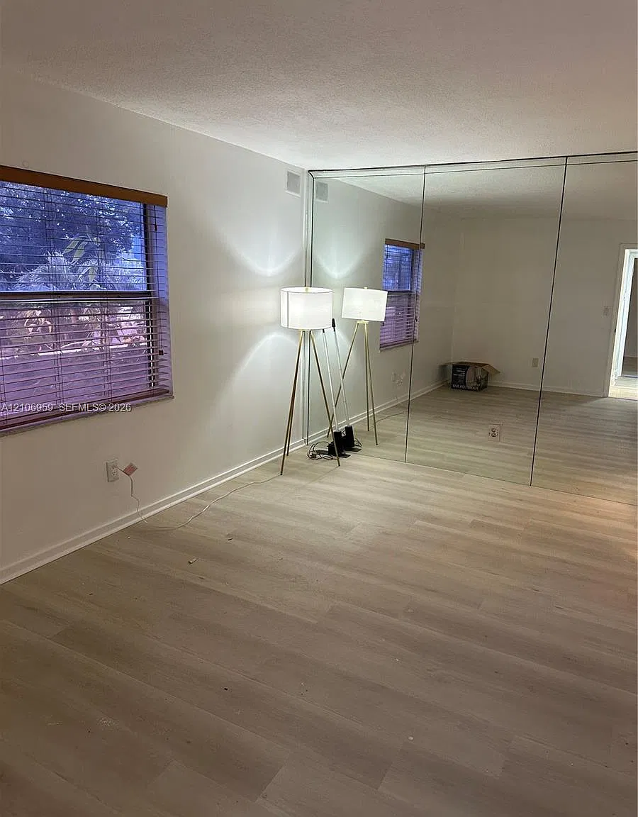 Waterpoint Condo — Photo 4