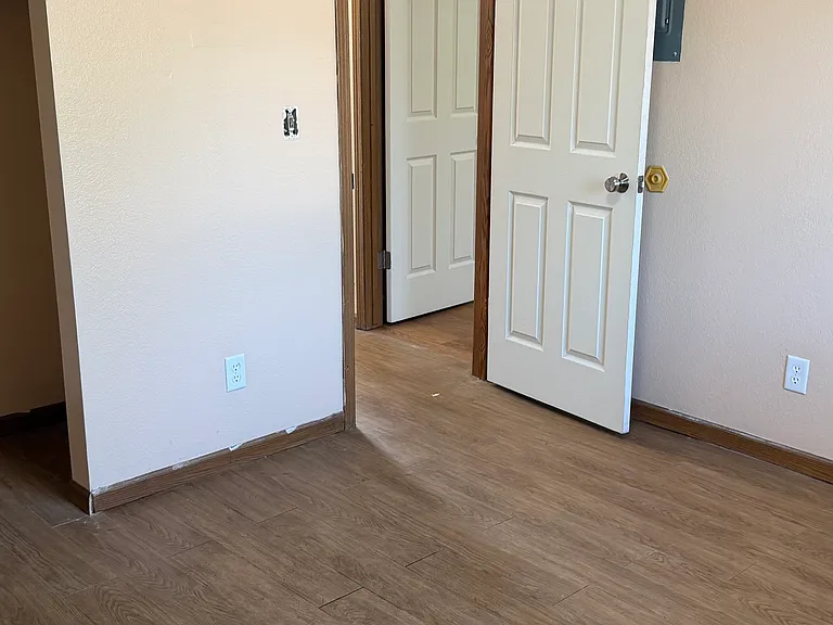 467 Stratford Way #3 — Photo 17