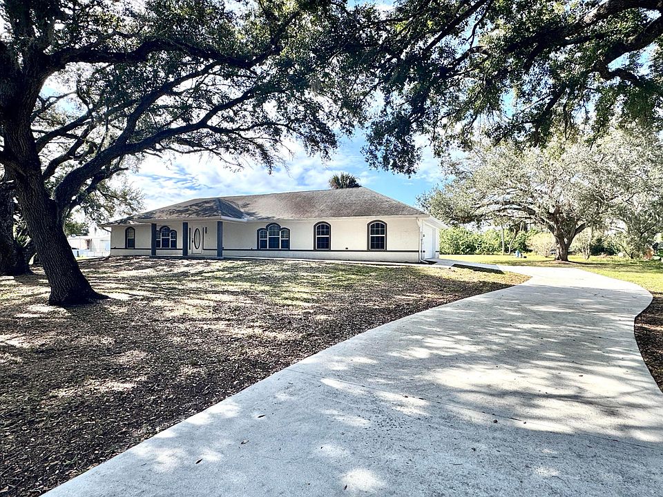 1st image of 8379 NW 189th Avenue
