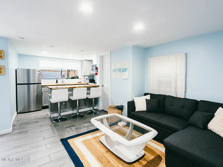 13 Decatur Ave #D — Photo 7