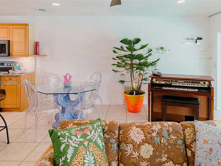 809 SE 14th Dr #809 — Photo 29