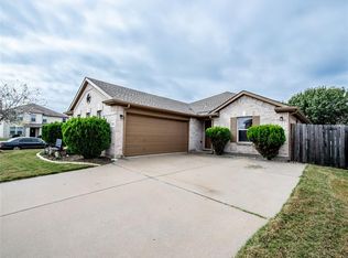 5351 Maverick Dr, Grand Prairie, TX 75052