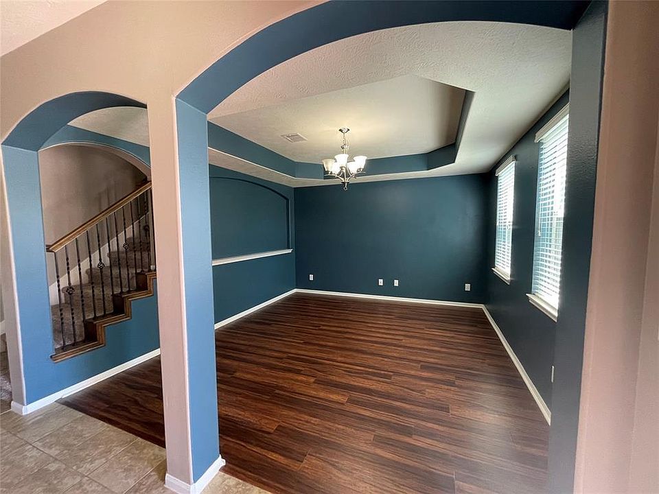 1st image of 26319 Creston Cliff Ct