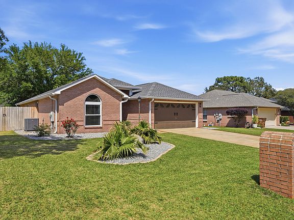 2nd image of 7983 Lola Cir