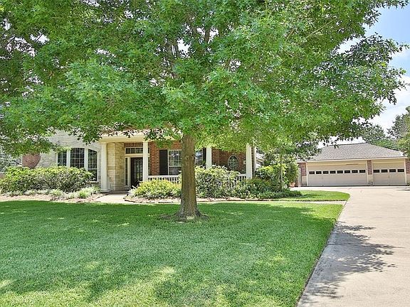 The lot is over 36,000 SF and includes a detached, full 3-car garage, an inviting stone & brick exterior and a welcoming front porch! Major updates include roof (2017), HVAC (2016 & 2018), water heater (2016) & more!