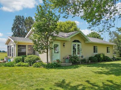 16901 West Holt Road, Brooklyn, WI, 53521