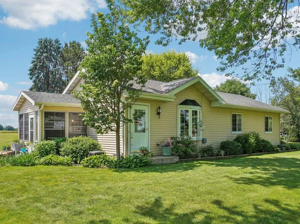 16901 West Holt Road, Brooklyn, WI 53521