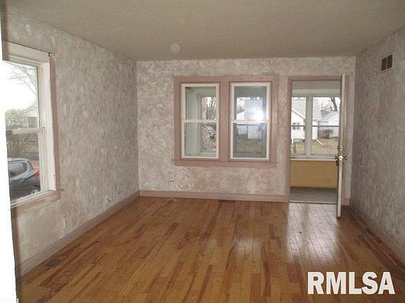 5th image of 3908 Lauder Ave