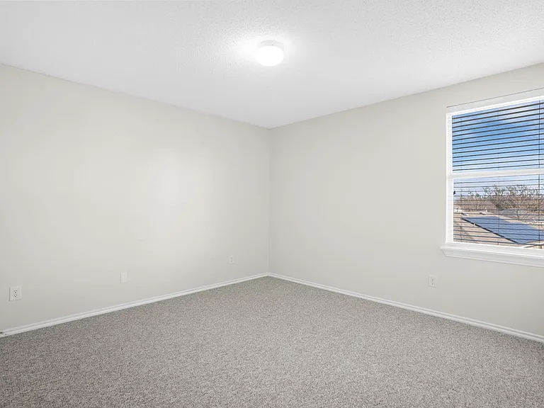1312 Annalea Dr — Photo 28