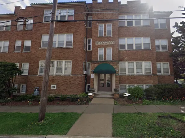 400 Wilcox St #2N, Joliet, IL 60435