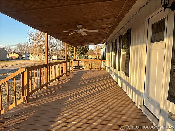 2nd image of 801 W Peoria Ave