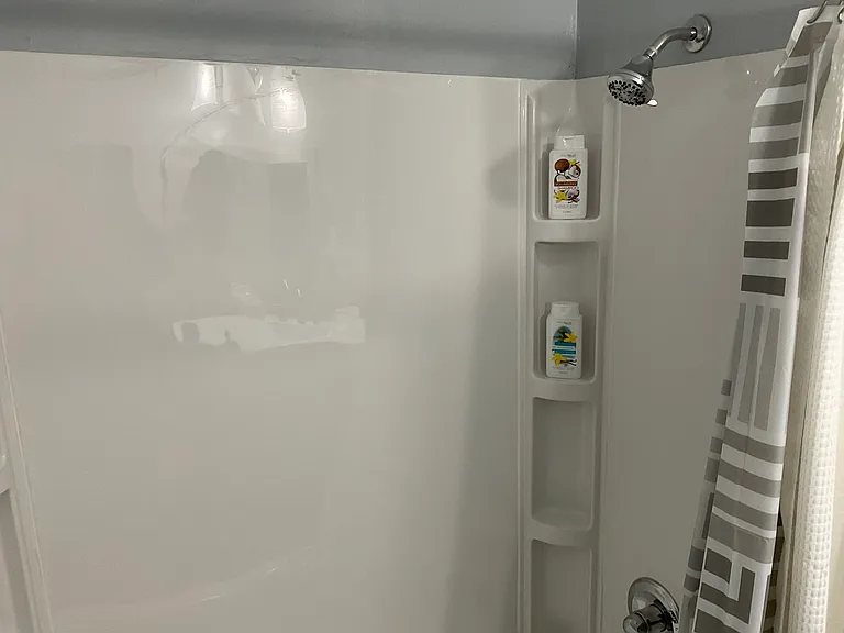 110 E Franklin St #7 — Photo 5