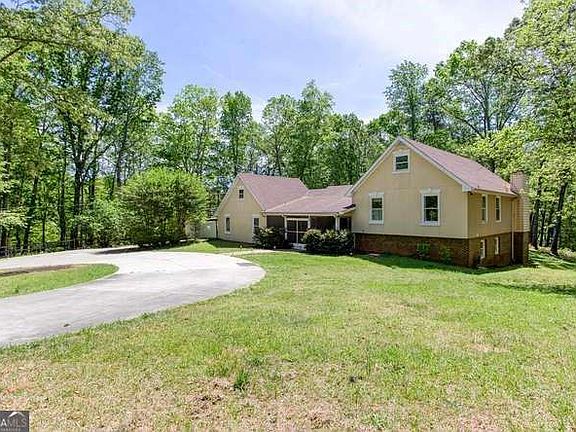 3rd image of 4854 Ivey Ln