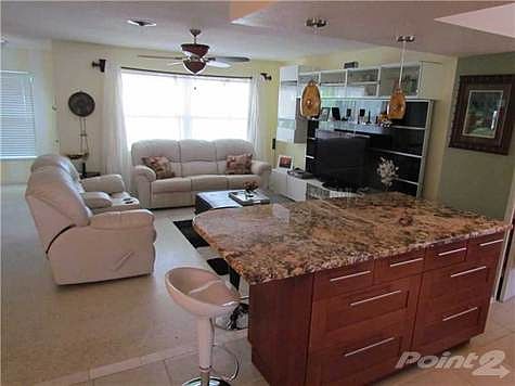 4th image of 2431 Breakwater Cir