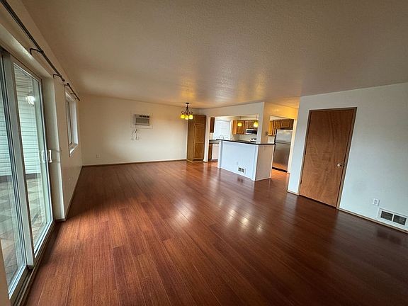 3rd image of 2495 Wasco St #C