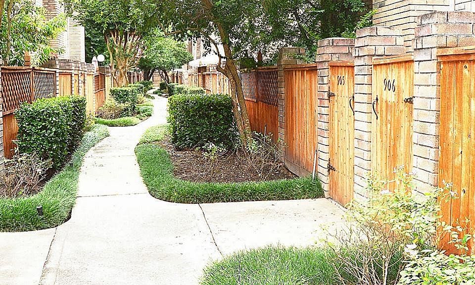 1st image of 9850 Pagewood Ln APT 906