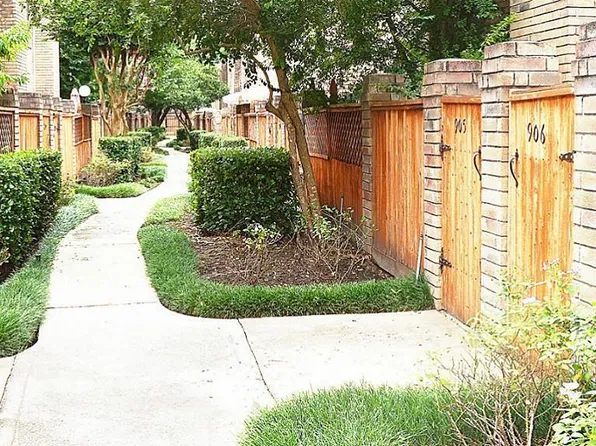 9850 Pagewood Ln APT 906, Houston, TX 77042