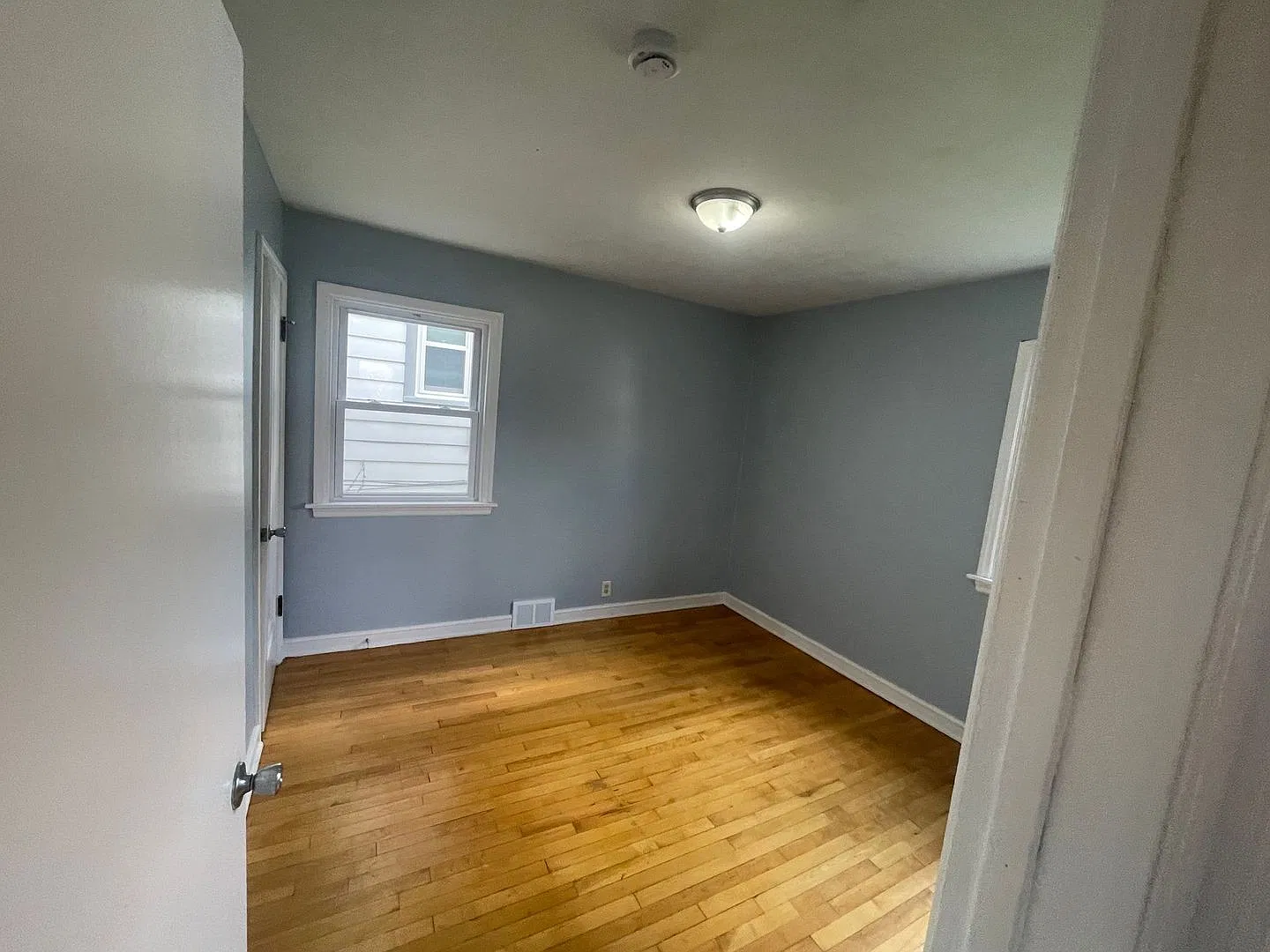 2977 N 61st St./6103 W Chambers St. (Duplex) — Photo 4