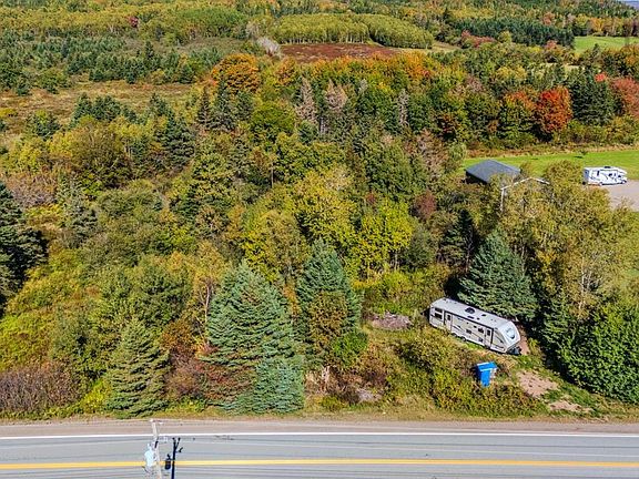 2nd image of 3425 Highway 2