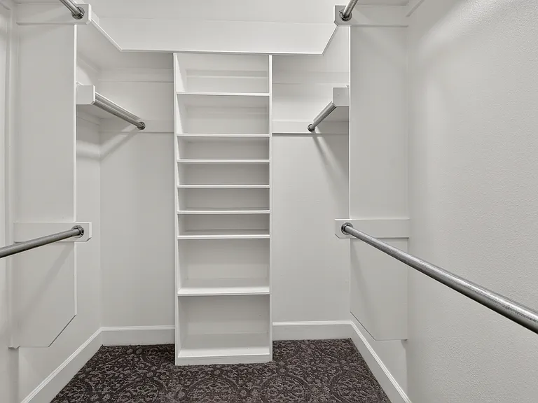 904 Solaris Pl — Photo 23