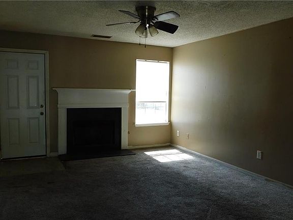 4th image of 115 Windscape Dr