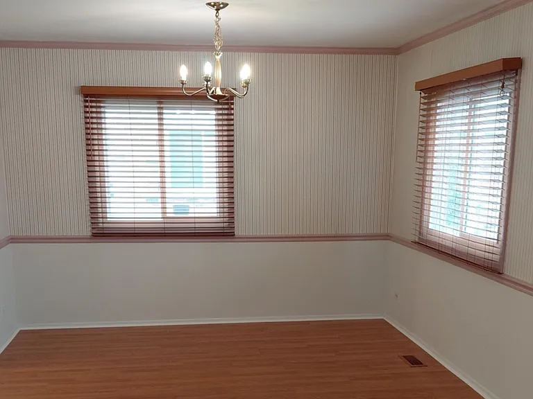 1538 Coloma Ct N — Photo 4