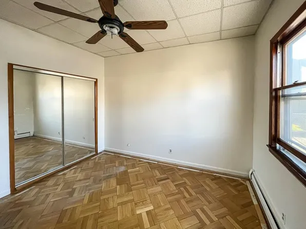 61 Wales Avenue image 16 of 19