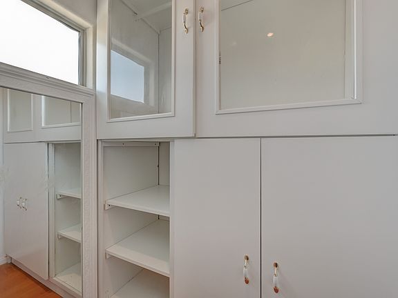3rd image of 6034 Villa Lante Ave