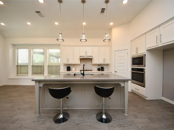 30615 Southern Dewberry Ct, Fulshear, TX 77441