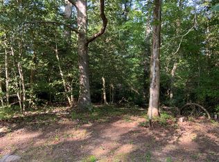 187 Lake Dr, Lancaster, VA 22503