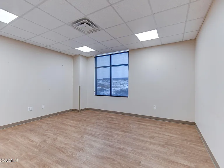 1033 Alliance Park Dr #2 — Photo 46
