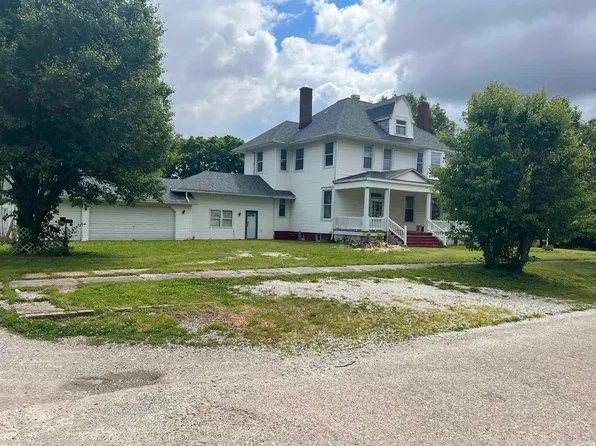 102 W Hackett St, Carlisle, IN 47838