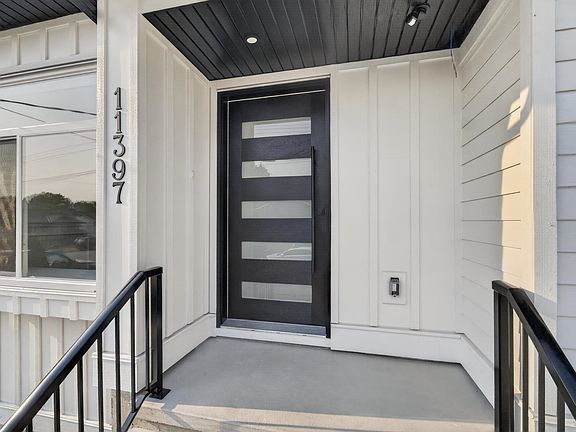2nd image of 11397 85a Ave