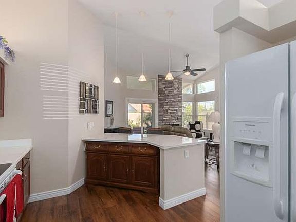 4th image of 5250 E Greenway Cir