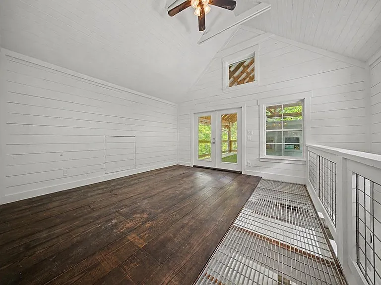 160 Delcrest Dr — Photo 28