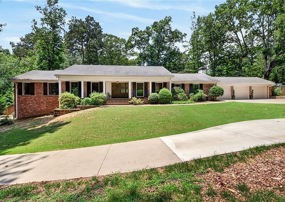 1st image of 2085 Mount Paran Rd NW