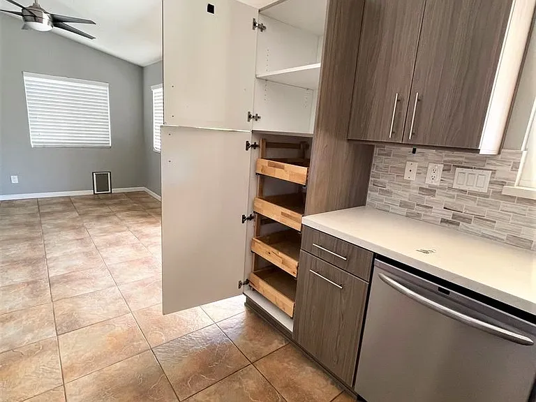 30399 Sterling Rd — Photo 18